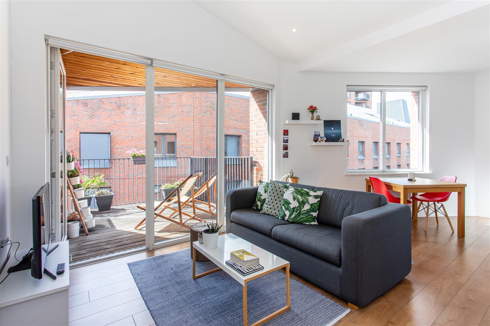 1 bed property in Neap Court, Bow